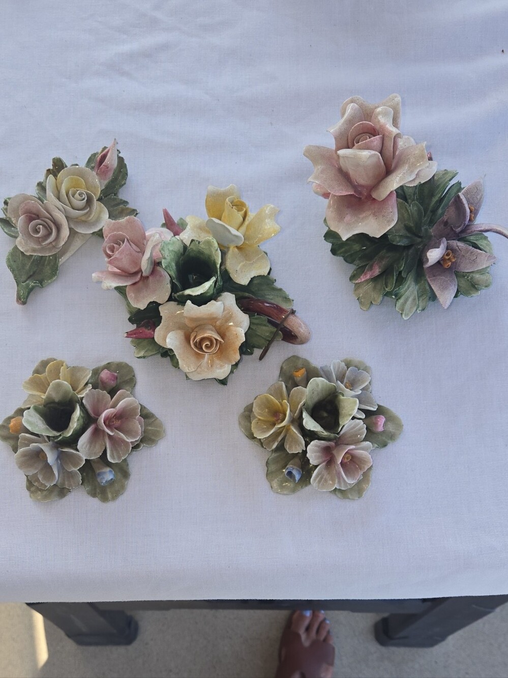 Capodimante Set in Pastel Pink, Yellow & Green